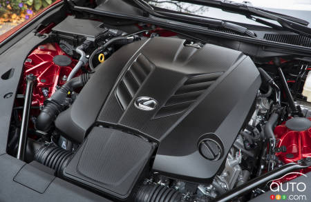 The 2021 Lexus LC convertible, engine